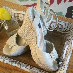 WHBM Gorgeous Wedge Shoes EUC